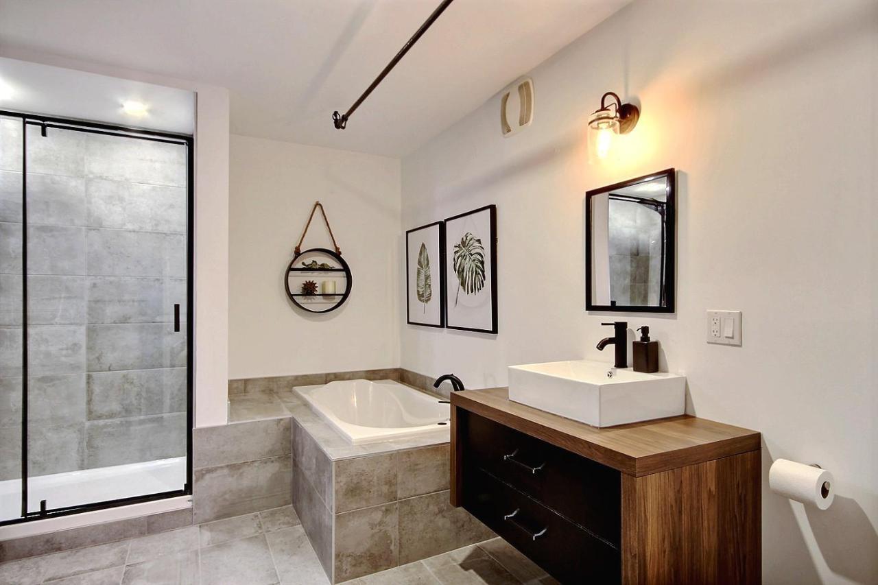 Le Gentleman // Downtown Spacious Condo Quebec City Luaran gambar